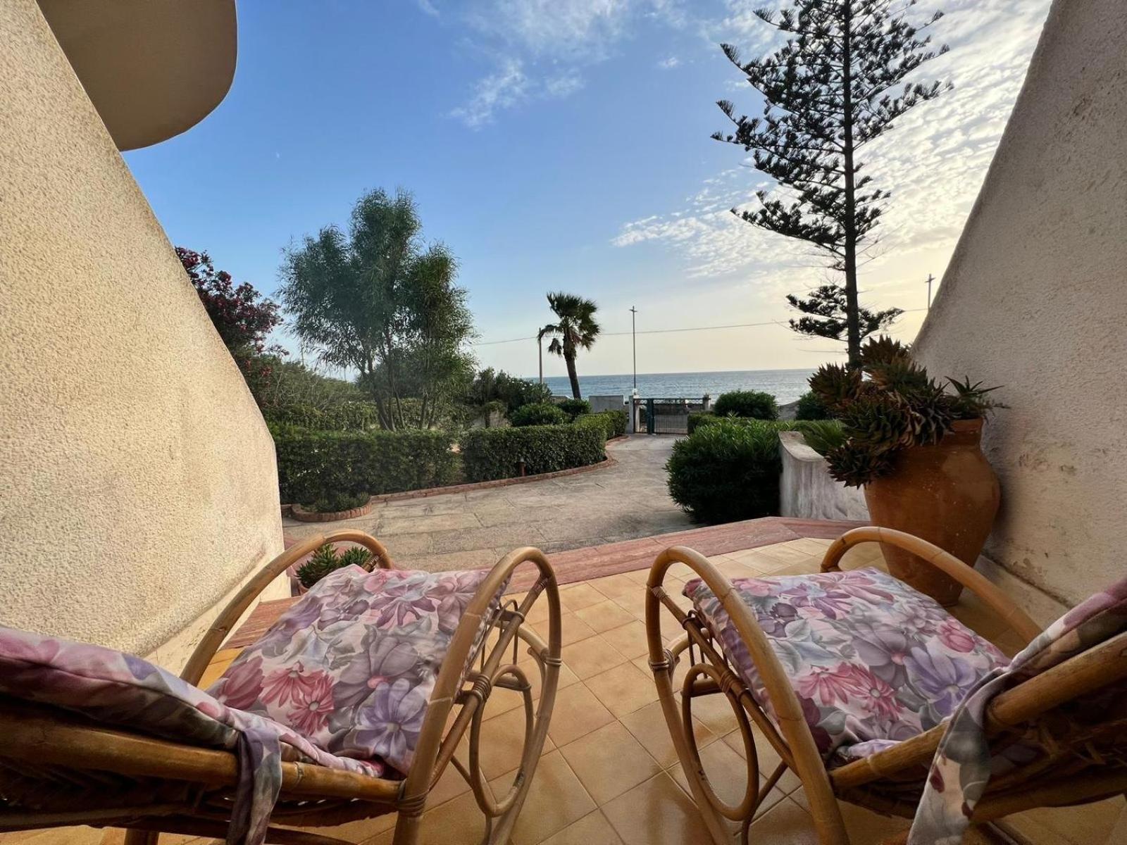 {Beach-House } Villa Mare Fuori 马扎拉德尔瓦洛 外观 照片